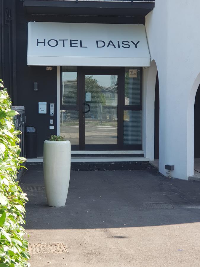 Hotel Daisy San Giovanni Lupatoto Eksteriør billede